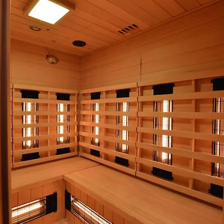 펜션 In With Sauna Odeigne